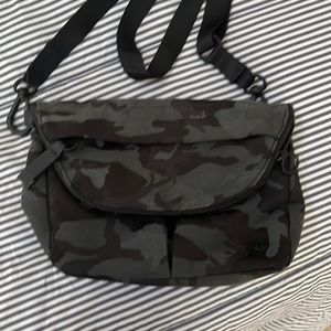 Lululemon Crossbody All Night Festival Bag 5L